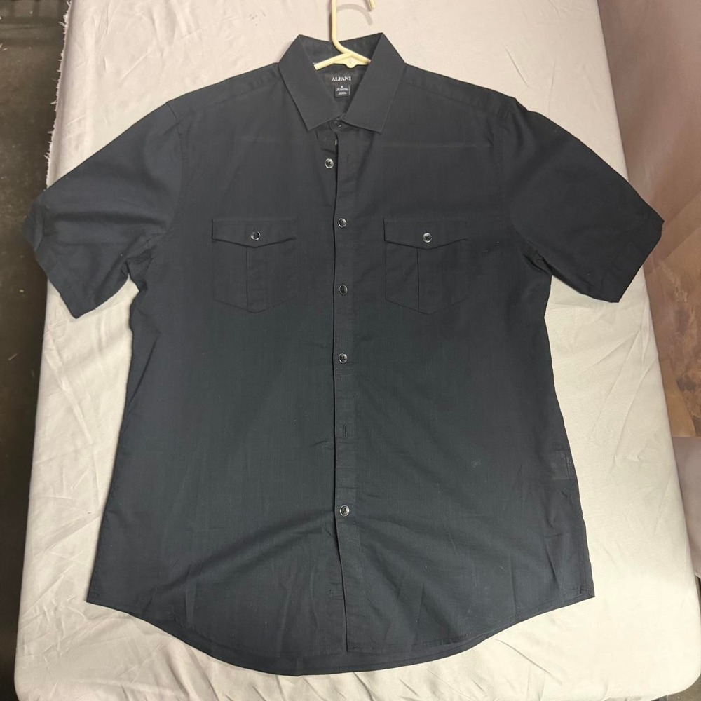 Alfani Utility Pocket Short Sleeve Button Up Shirt — Size Medium